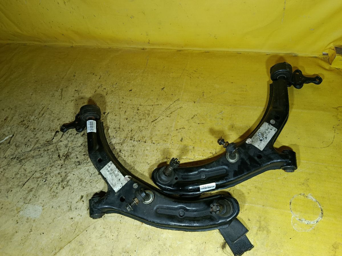 Рычаг на Nissan Bluebird Sylphy QG10 QG18DE Фото 1