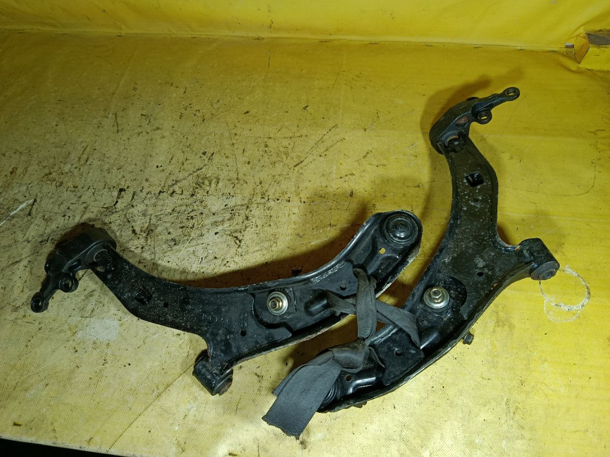 Рычаг на Nissan Bluebird Sylphy QG10 QG18DE Фото 5