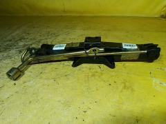 Домкрат на Ford Escape LFAL3P