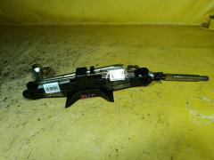 Домкрат на Mazda Axela BK5P