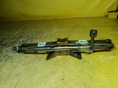 Домкрат на Honda Cr-V RD5