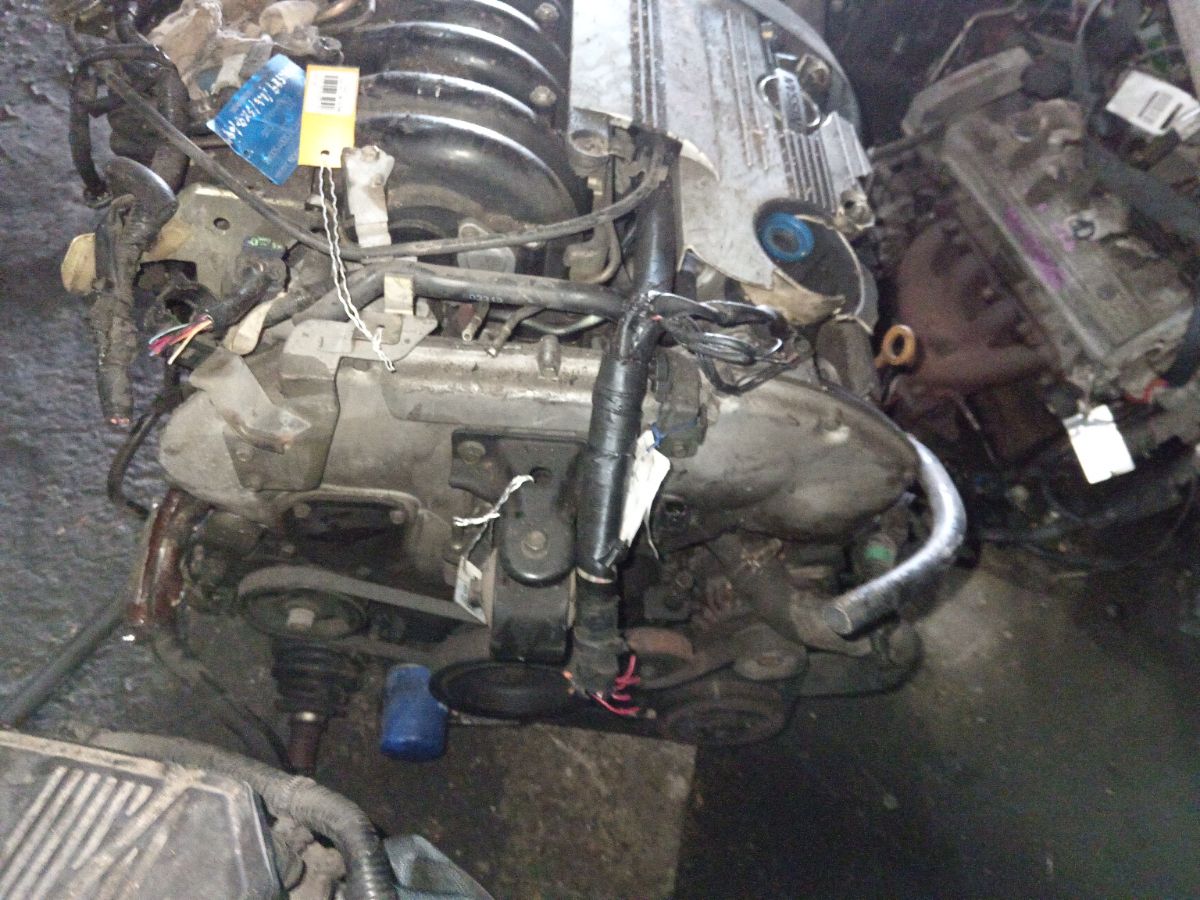 Двигатель на Nissan Cefiro A33 VQ20DE Фото 1