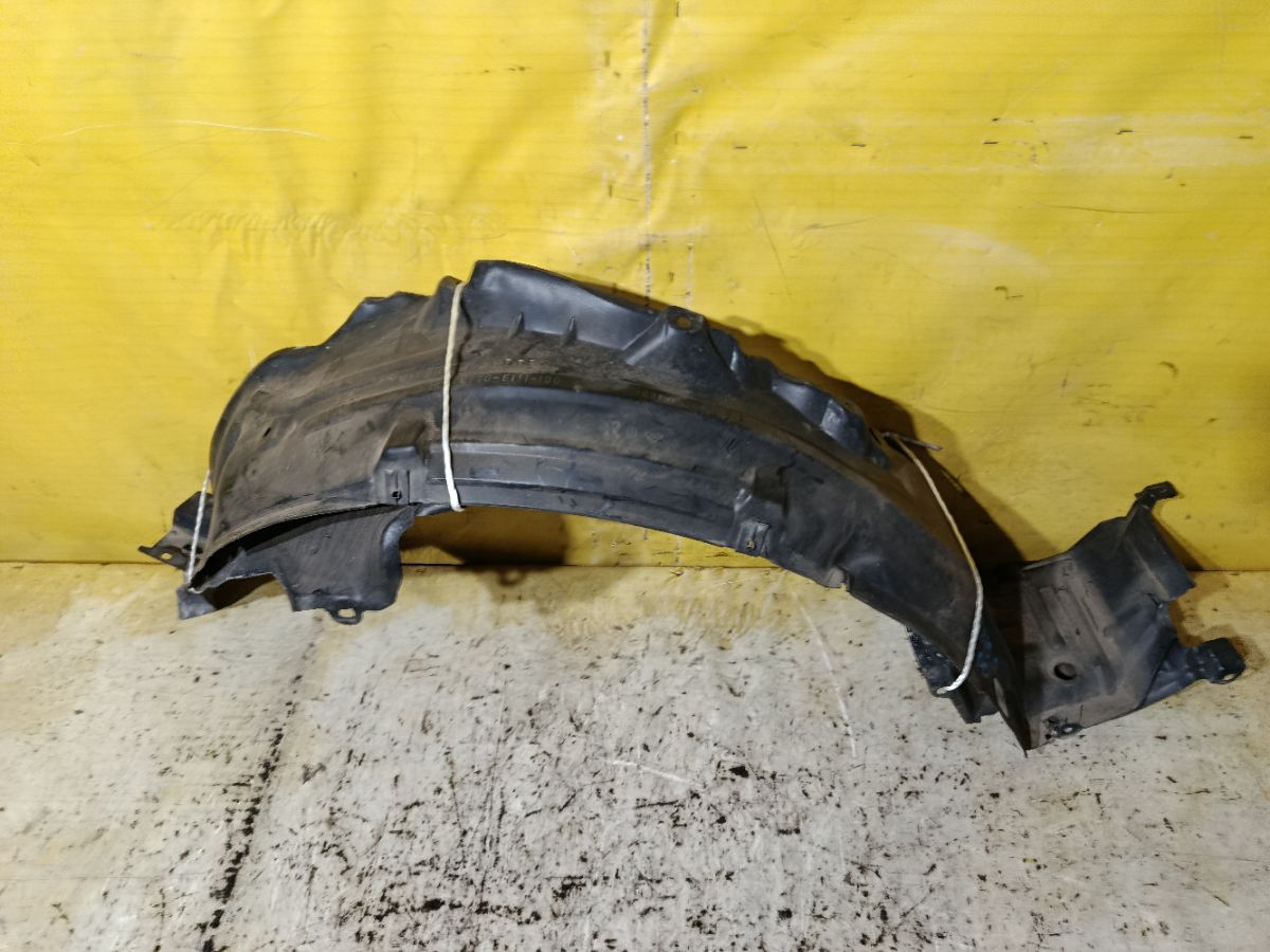 Подкрылок 63842-4M400, 63843-4M400 на Nissan Sunny FB15 QG15DE Фото 1