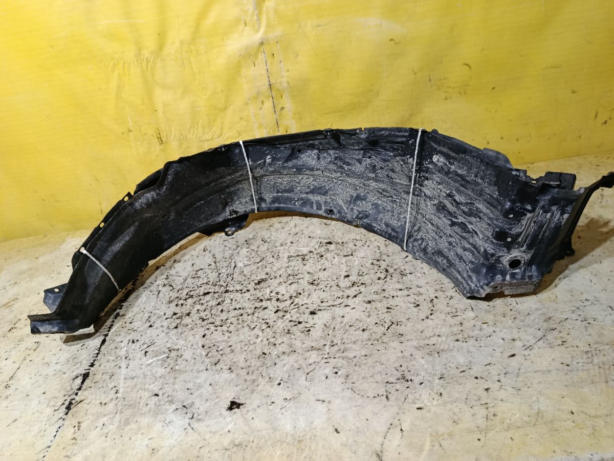 Подкрылок 63842-4M400, 63843-4M400 на Nissan Sunny FB15 QG15DE Фото 4