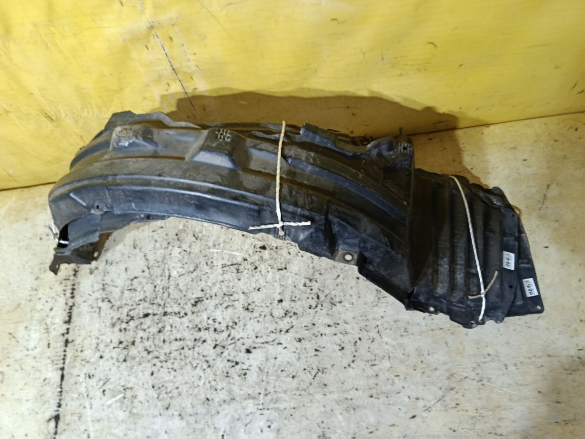 Подкрылок 5370A288, 5370A287 на Mitsubishi Galant Fortis CY6A 4J10 Фото 1