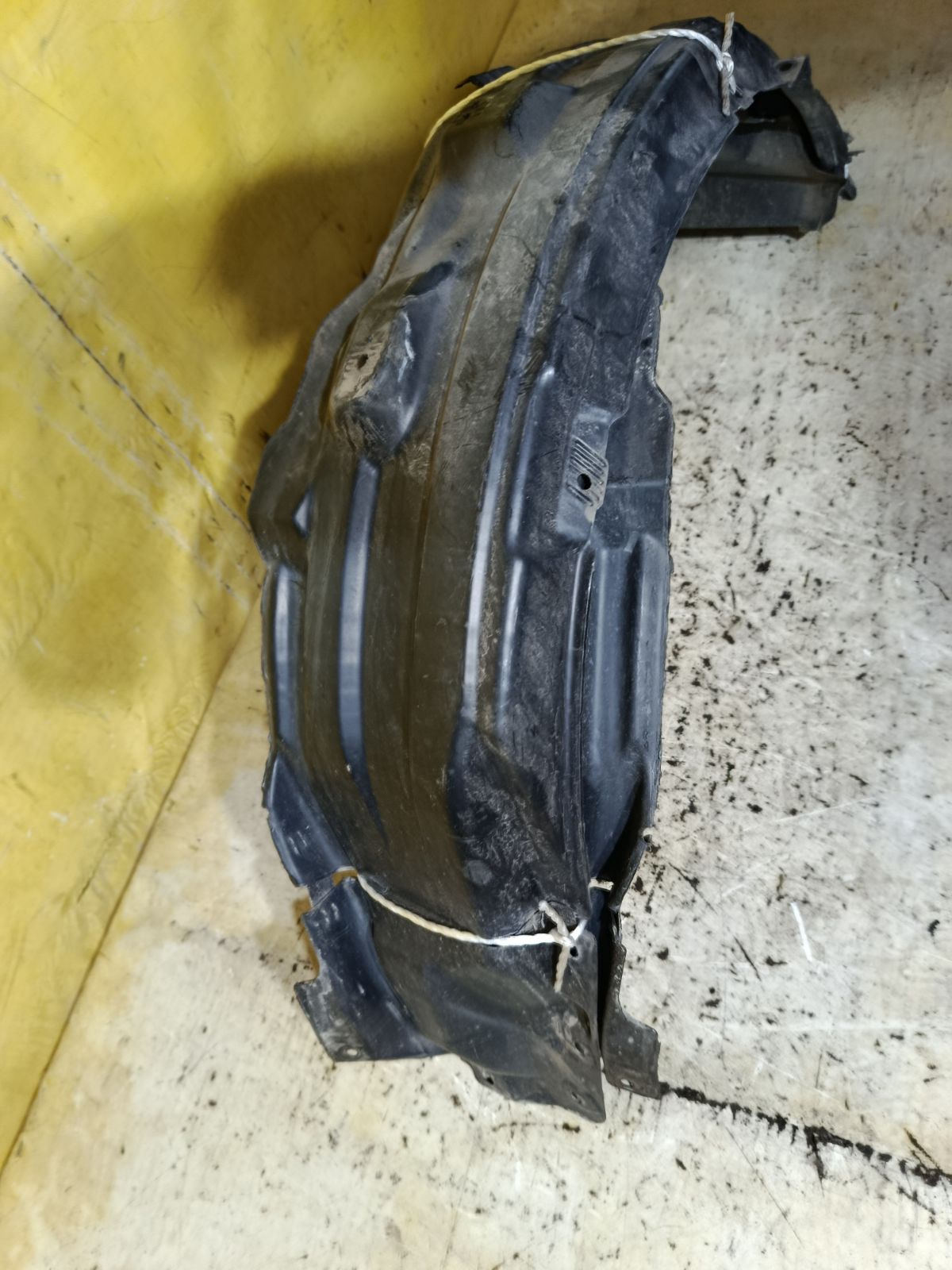 Подкрылок 5370A288, 5370A287 на Mitsubishi Galant Fortis CY6A 4J10 Фото 3