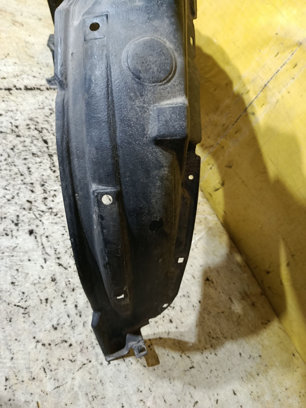 Подкрылок 53875-12440 на Toyota Corolla Fielder NZE144G 1NZ-FE Фото 3