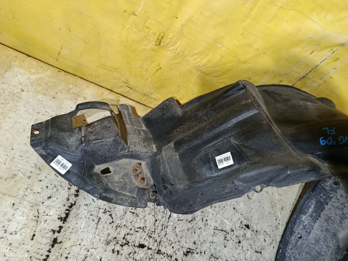 Подкрылок 53876-12420 на Toyota Corolla Fielder NZE144G 1NZ-FE Фото 2