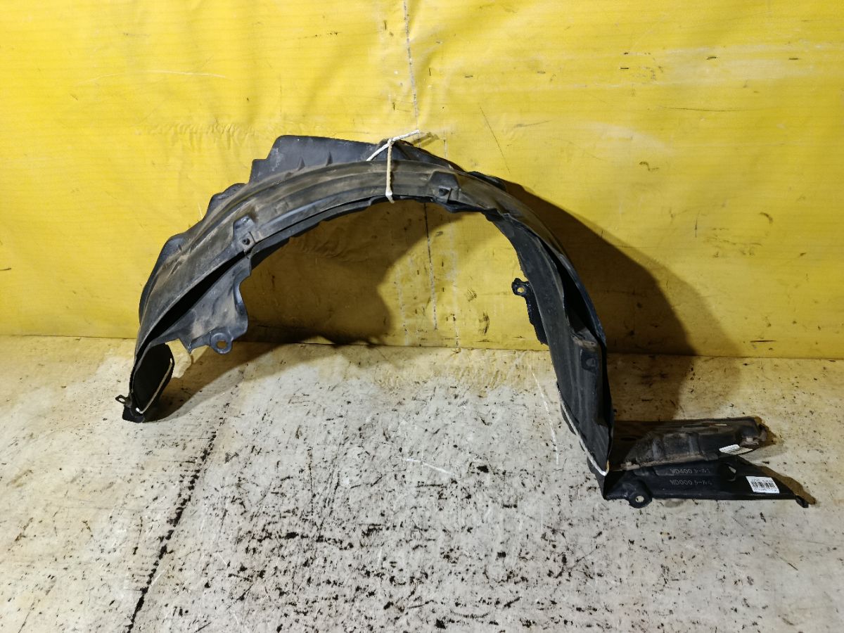 Подкрылок 63842-WD000, 63843-WD000 на Nissan Ad Van VFY11 QG15DE Фото 1