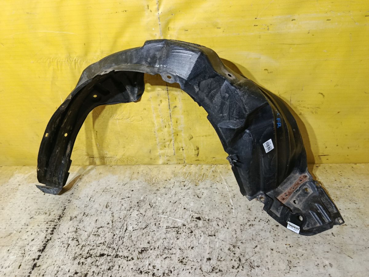 Подкрылок 53875-12570 на Toyota Corolla Fielder NZE164G 1NZ-FE Фото 1