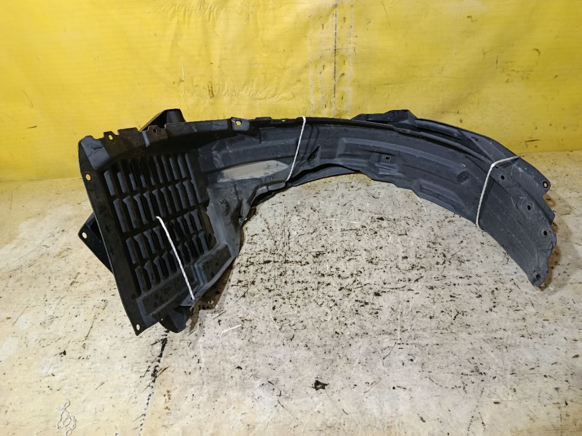 Подкрылок 5370A440, 5370A439 на Mitsubishi Galant Fortis CX6A 4J10 Фото 4