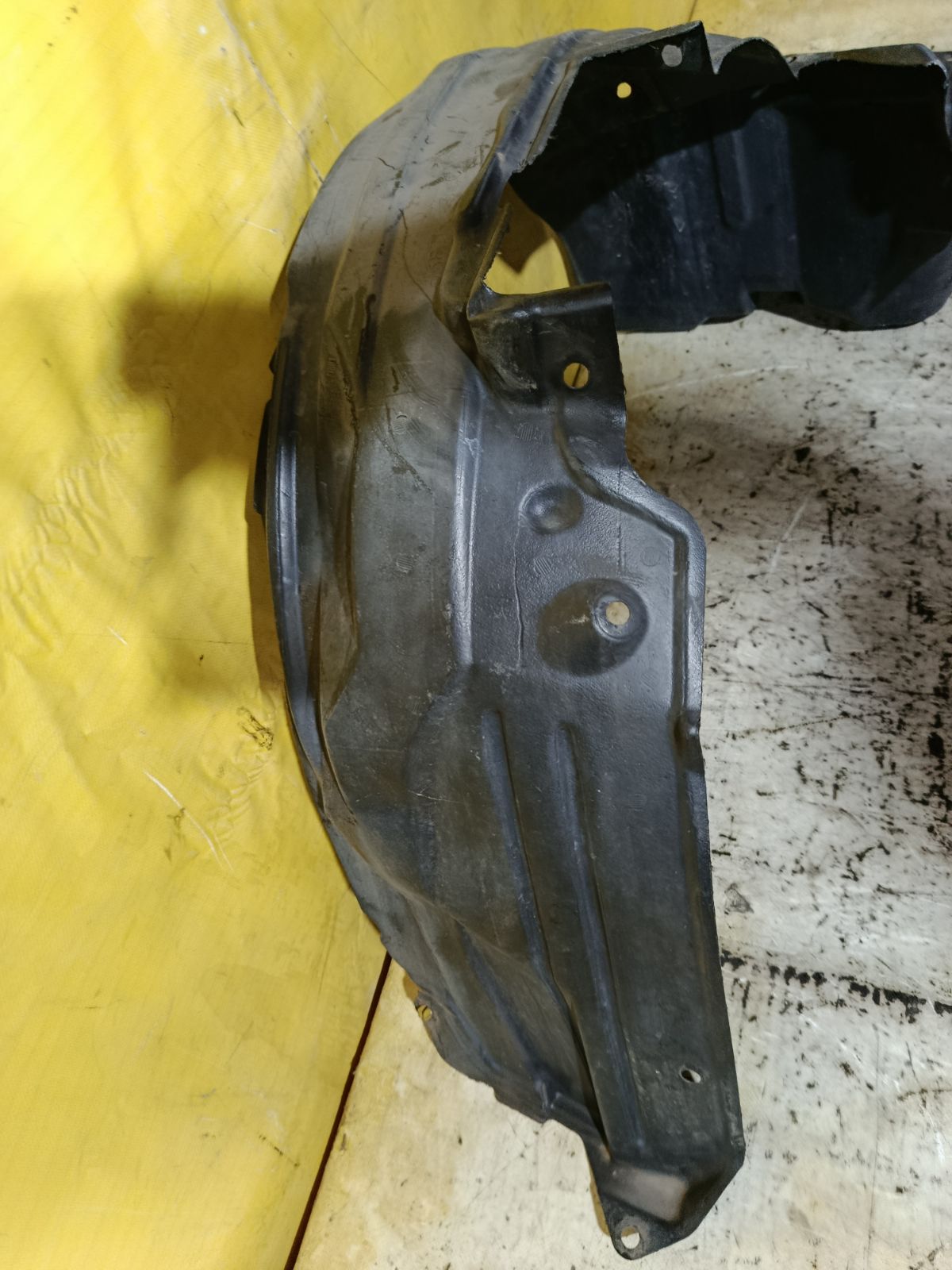 Подкрылок 53876-30040 на Toyota Crown JZS153 1JZ-GE Фото 4