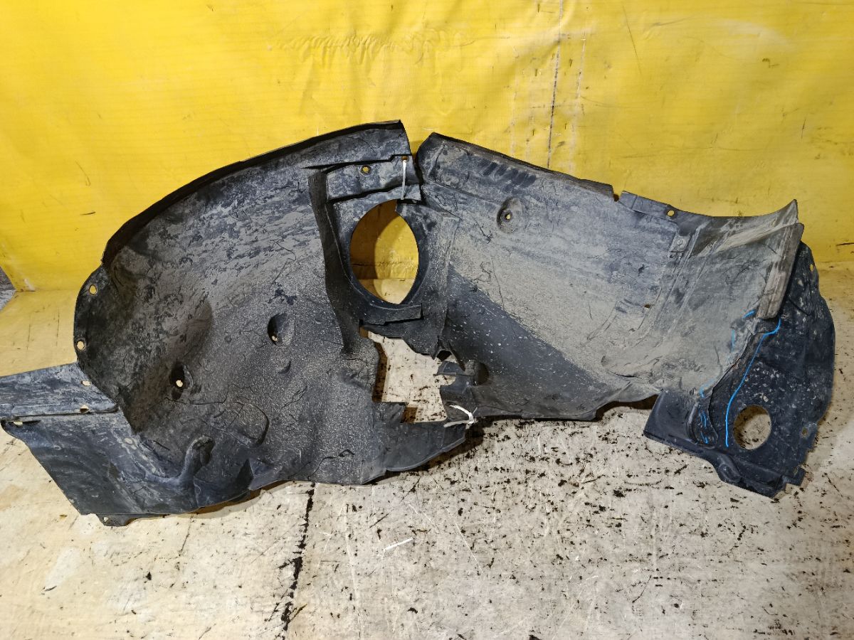 Подкрылок A2038840622, A2038841222 на Mercedes-Benz C-Class Station Wagon S203.246 271.946 Фото 5