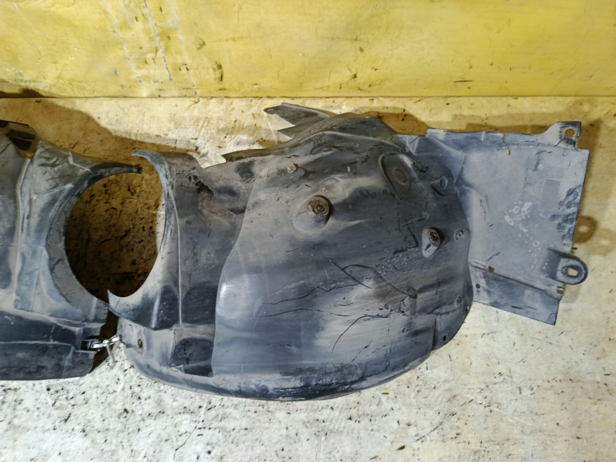 Подкрылок A2038840522, A2038841122 на Mercedes-Benz C-Class W203.045 111.955 Фото 2