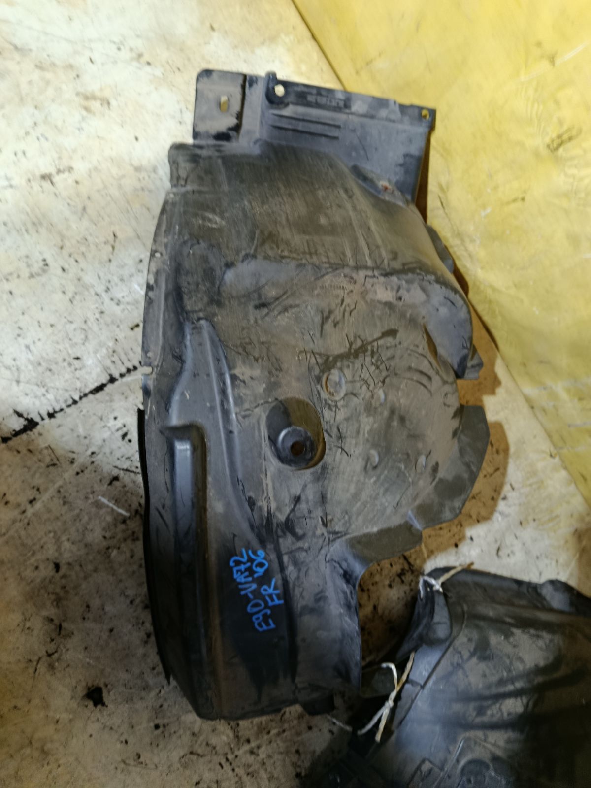 Подкрылок 51718040102, 51717059378 на Bmw 3-Series E90-VA72 N46 Фото 3