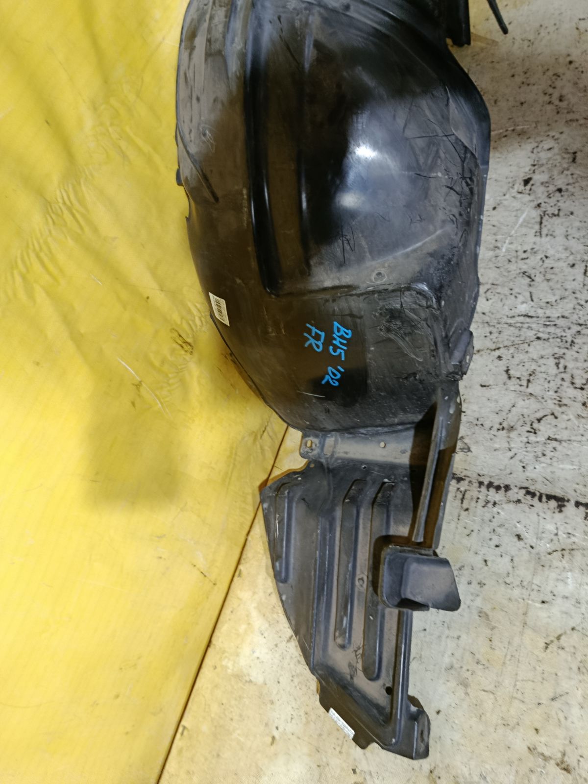 Подкрылок 59110AE000 на Subaru Legacy Wagon BH5 EJ20 Фото 2