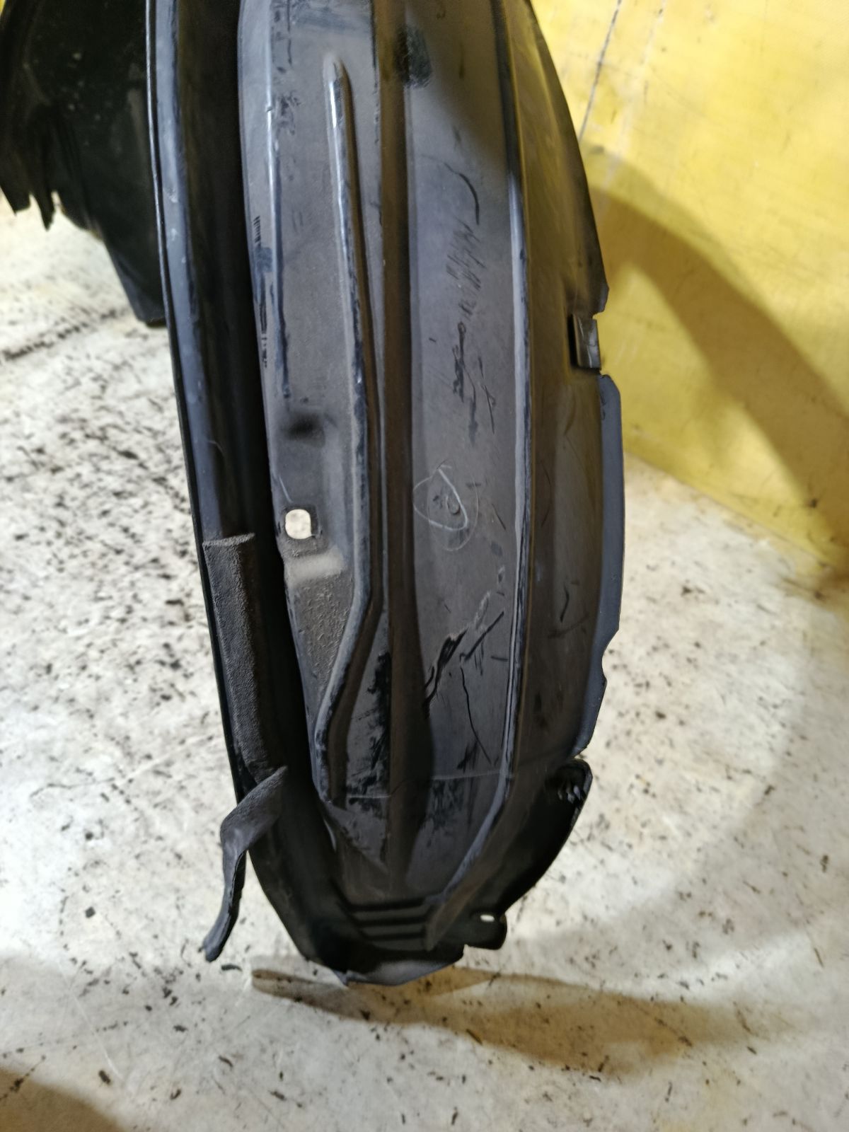 Подкрылок 59110AE000 на Subaru Legacy Wagon BH5 EJ20 Фото 3