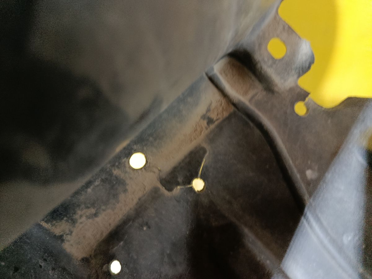 Подкрылок 59110AE010 на Subaru Legacy Wagon BH5 EJ20 Фото 5