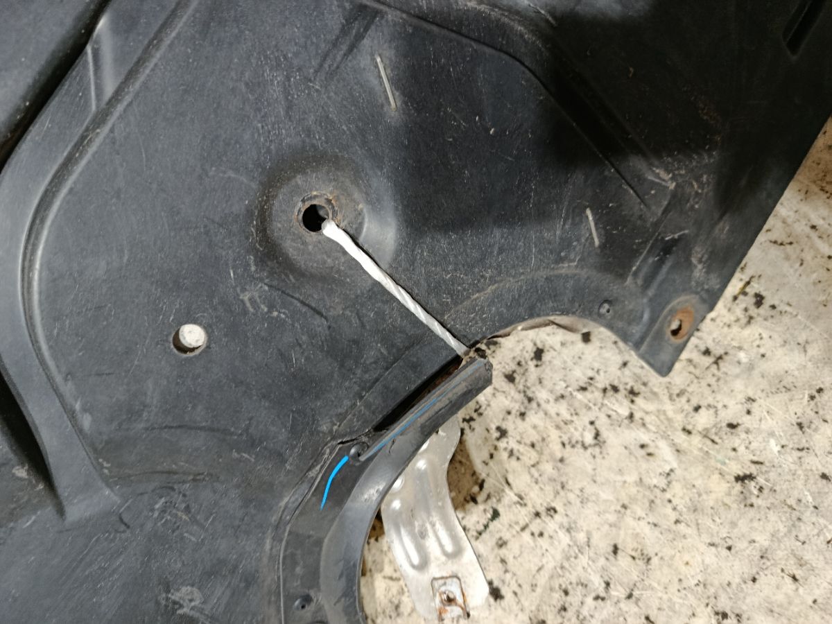 Защита двигателя 51757128503, 51757163563, 51757163562, 5175712934119 на Bmw 3-Series E90-PG52 N46 Фото 2