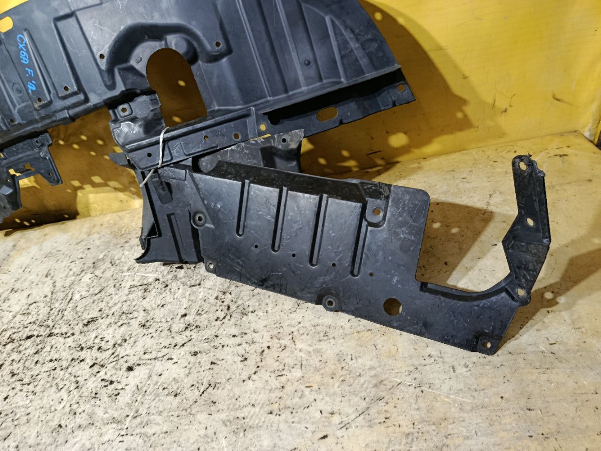 Защита двигателя 5379A539, 5370A311 на Mitsubishi Galant Fortis CX6A 4J10 Фото 2