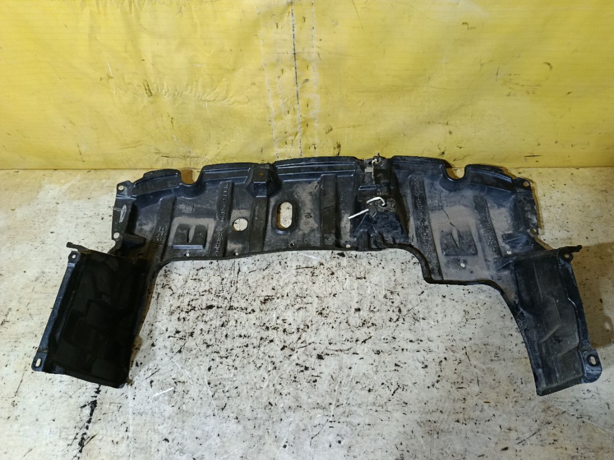 Защита двигателя 51442-52160, 51441-52330 на Toyota Corolla Fielder NZE164G 1NZ-FE Фото 1