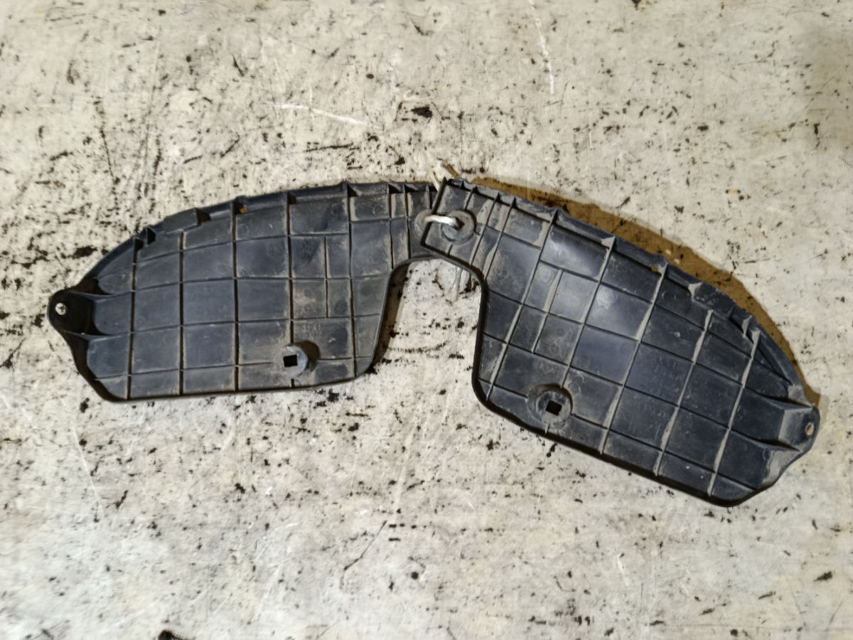 Подкрылок 52592-12230, 52591-12310 на Toyota Corolla Fielder NZE164G 1NZ-FE Фото 2