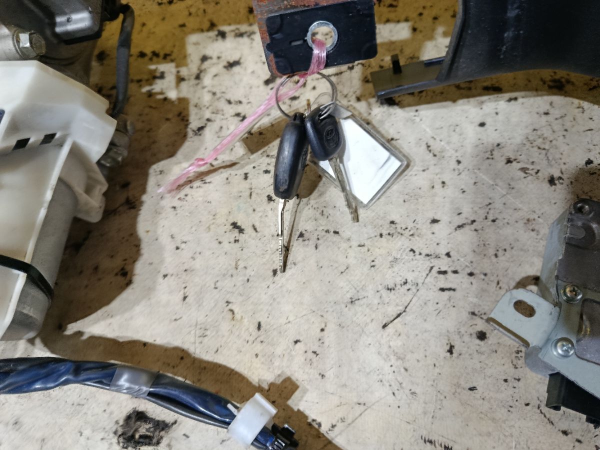 Рулевая колонка на Toyota Corolla Fielder NZE164G Фото 2