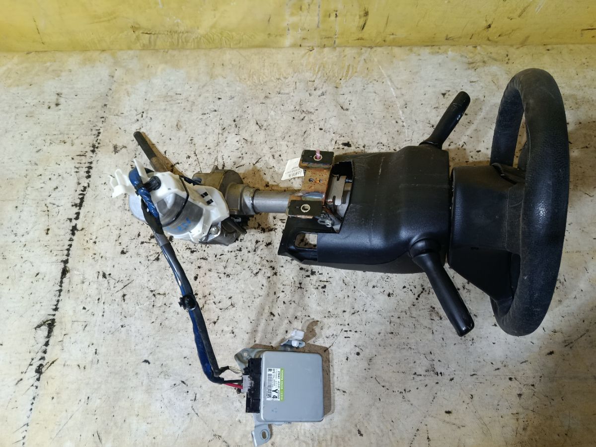 Рулевая колонка на Toyota Corolla Axio NZE164 Фото 1