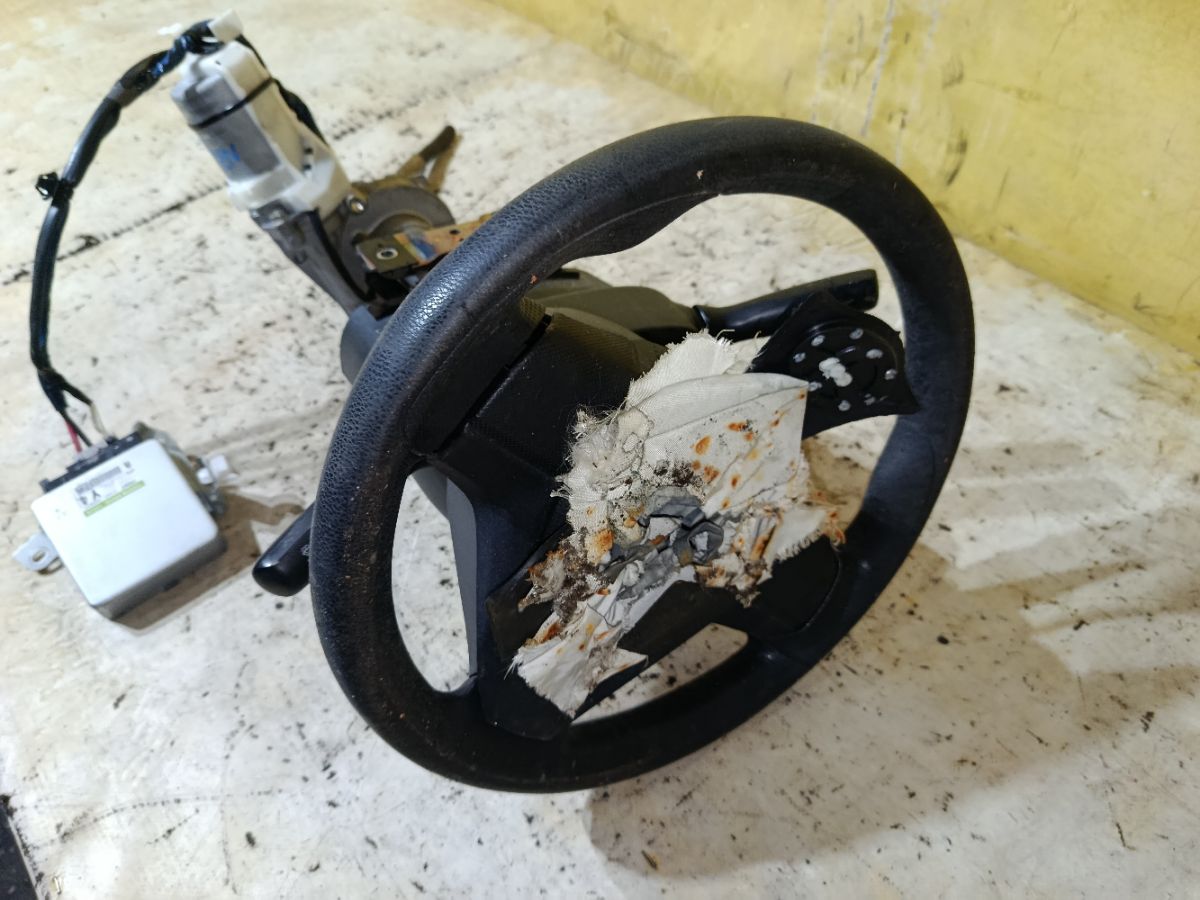 Рулевая колонка на Toyota Corolla Axio NZE164 Фото 2