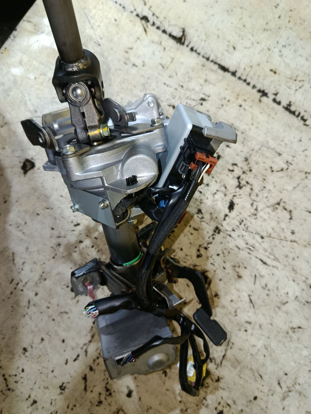 Рулевая колонка на Toyota Tank M900A Фото 3