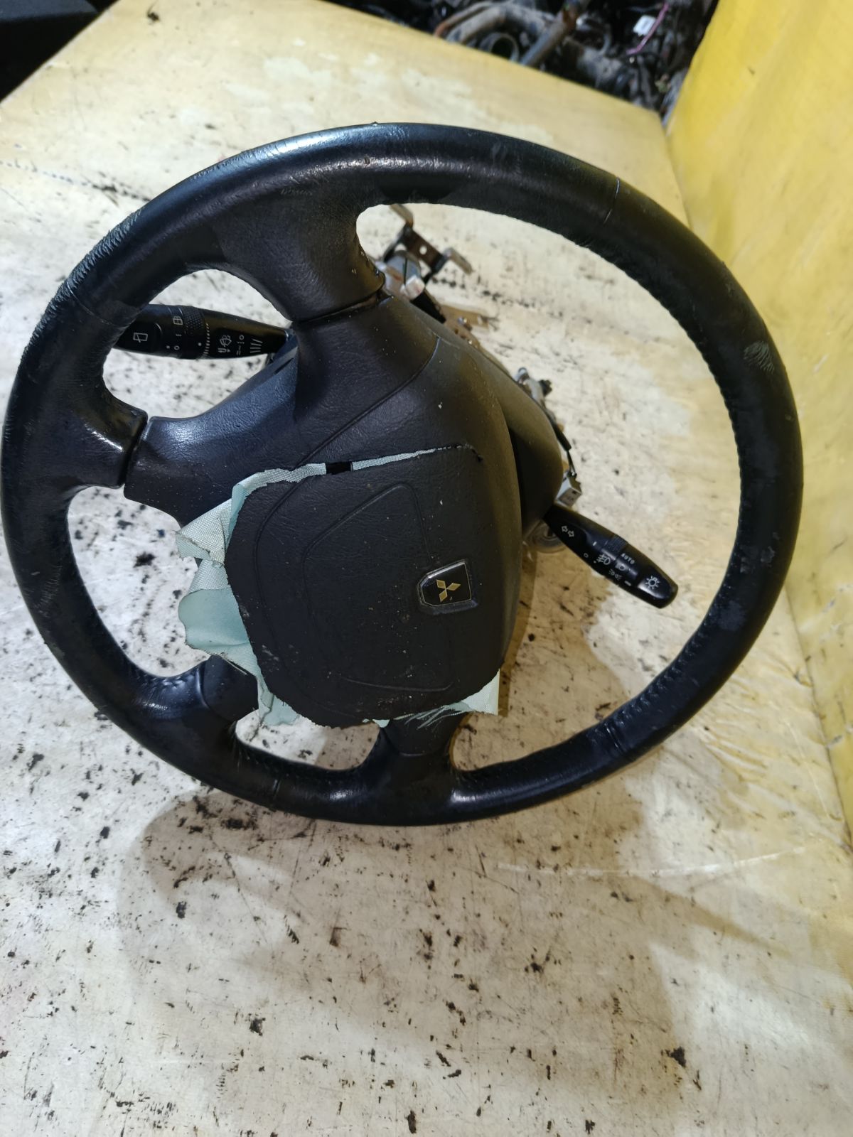 Рулевая колонка на Mitsubishi Diamante F34A Фото 2