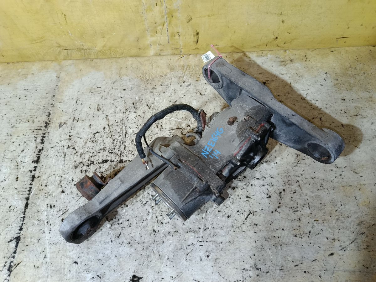 Редуктор на Toyota Corolla Fielder NZE164G 1NZ-FE Фото 1