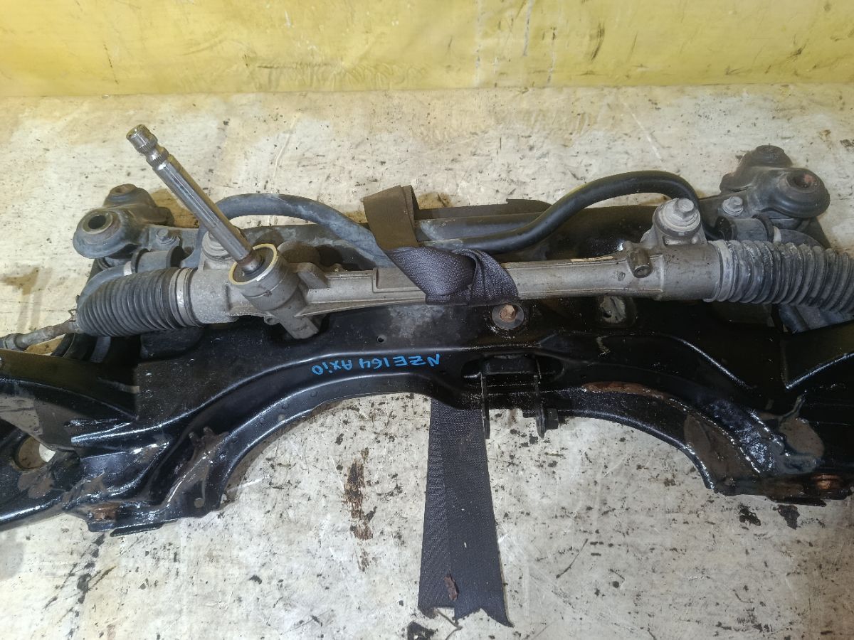 Рулевая рейка на Toyota Corolla Axio NZE164 1NZ-FE Фото 4