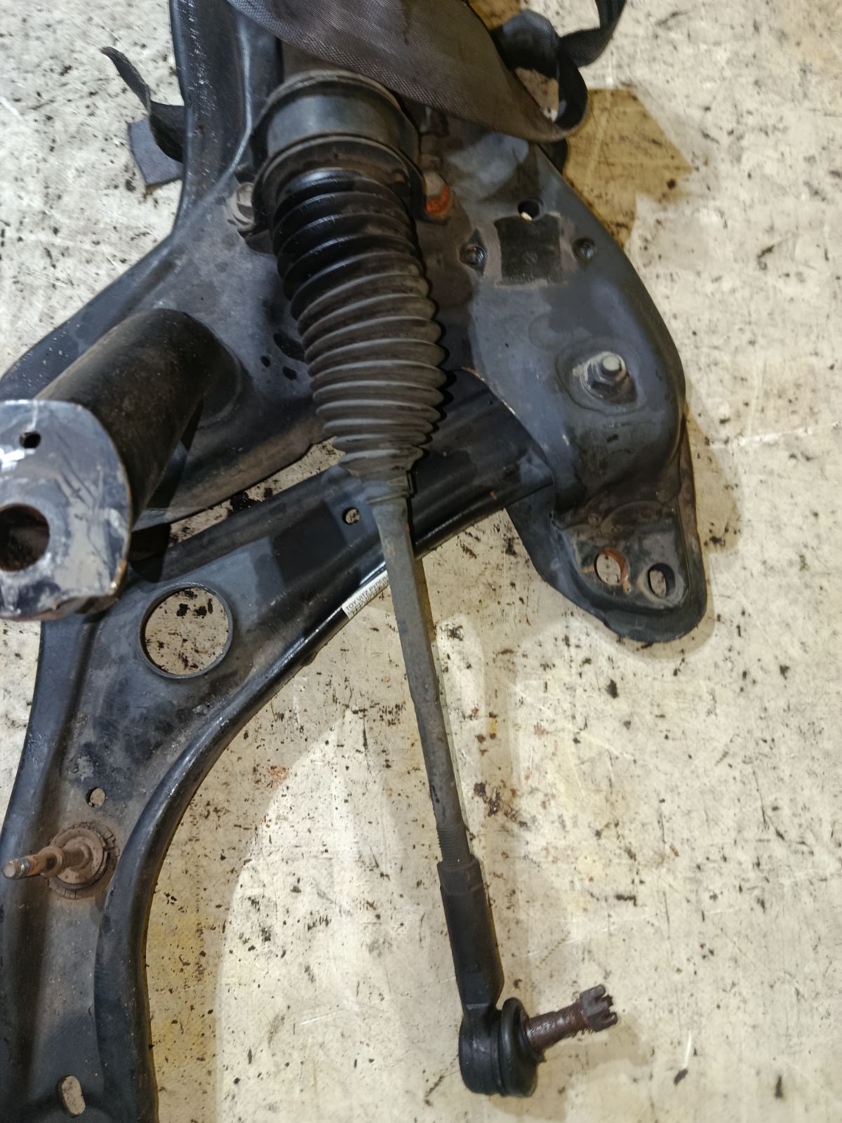 Рулевая рейка на Toyota Vitz NCP13 1NZ-FE Фото 4