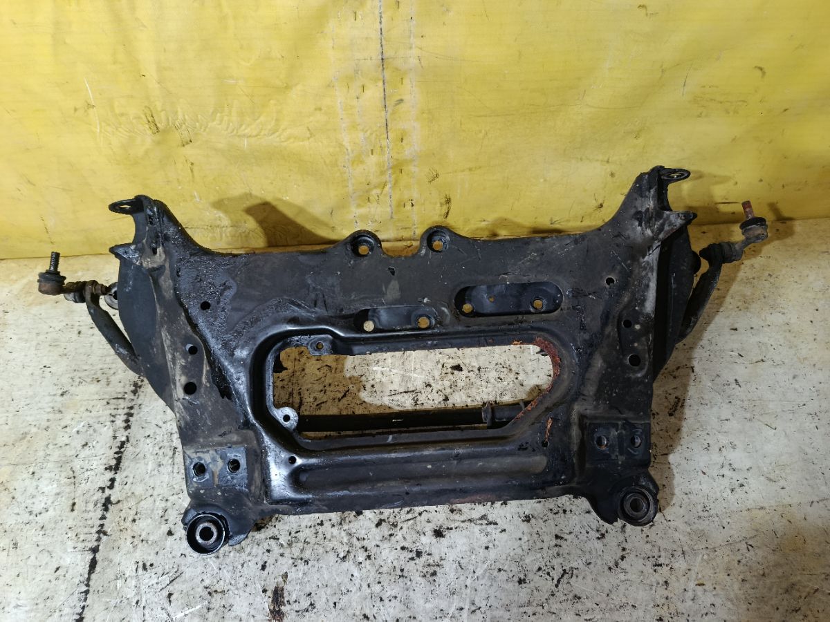 Балка под ДВС на Nissan X-Trail NT30 QR20DE Фото 3