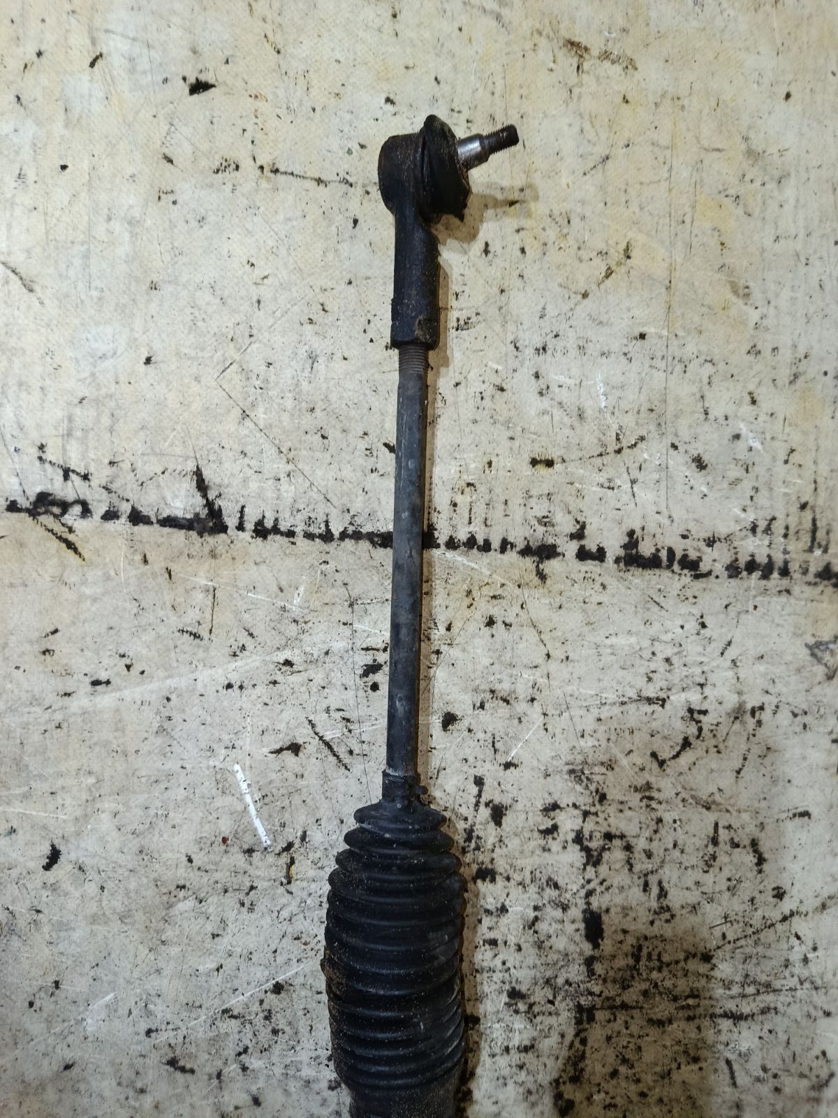 Рулевая рейка MR319767 на Mitsubishi Pajero Io H76W 4G93 Фото 4