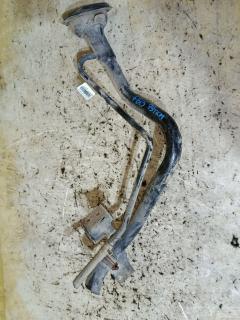 Заливная горловина топливного бака на Nissan Sunny FB15 QG15DE