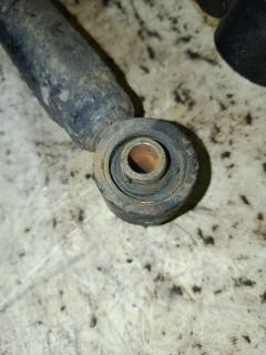 Стойка амортизатора на Toyota Crown JZS153 1JZ-GE Фото 4