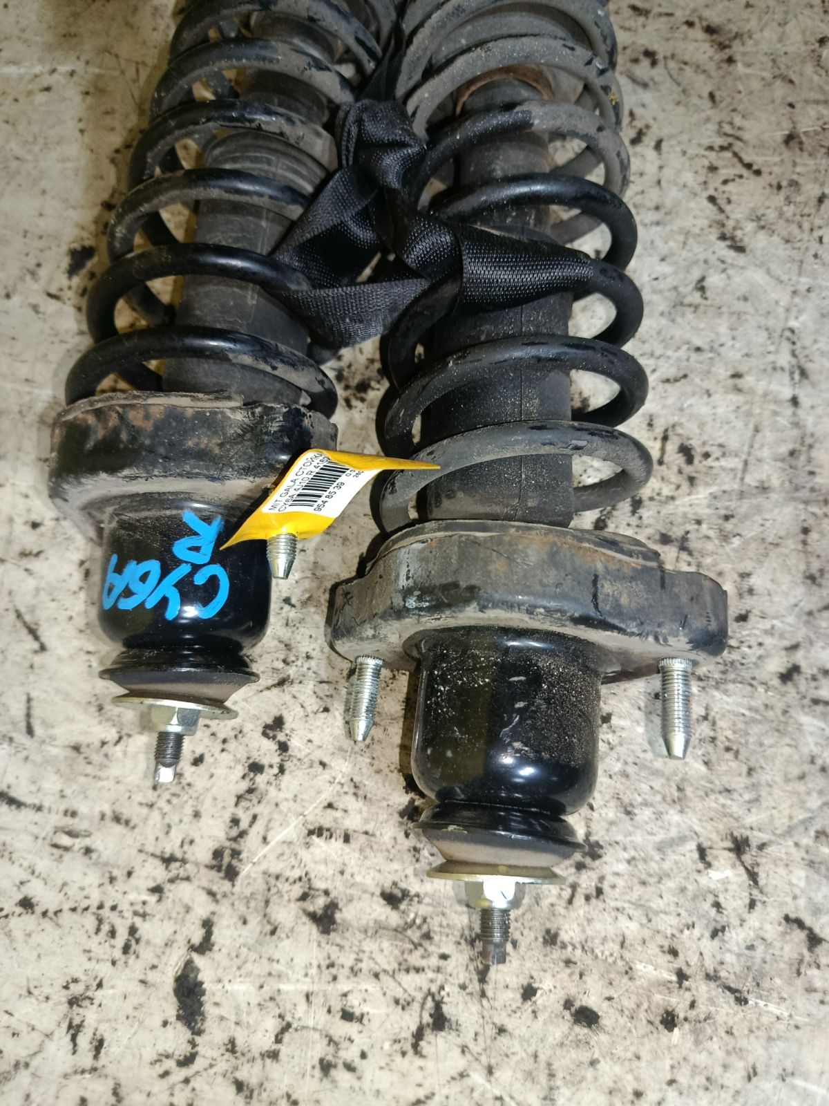 Стойка амортизатора 4162A207 на Mitsubishi Galant Fortis CY6A 4J10 Фото 2