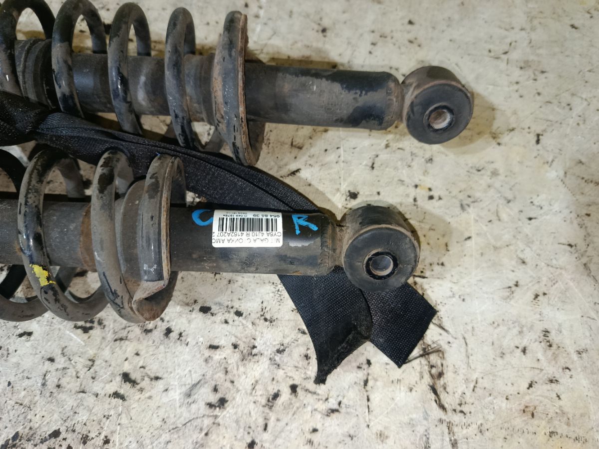 Стойка амортизатора 4162A207 на Mitsubishi Galant Fortis CY6A 4J10 Фото 3