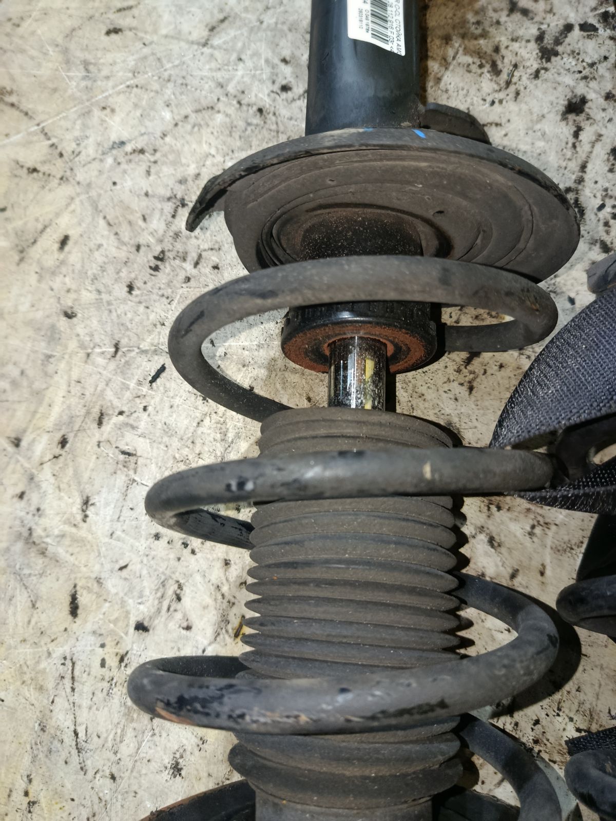 Стойка амортизатора на Mercedes-Benz C-Class Station Wagon S203.281 112.916 Фото 3