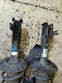 Стойка амортизатора на Honda Freed GB3 L15A Фото 2