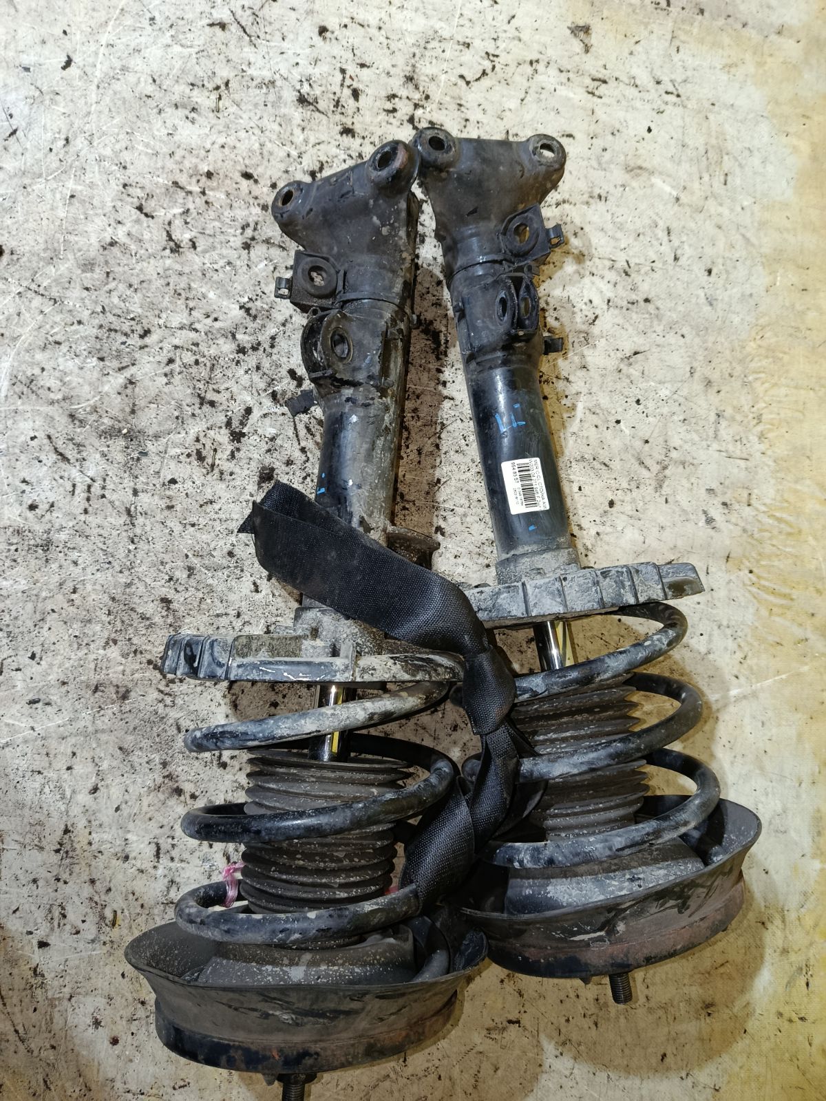 Стойка амортизатора на Mercedes-Benz C-Class W203.046 271.946 Фото 1