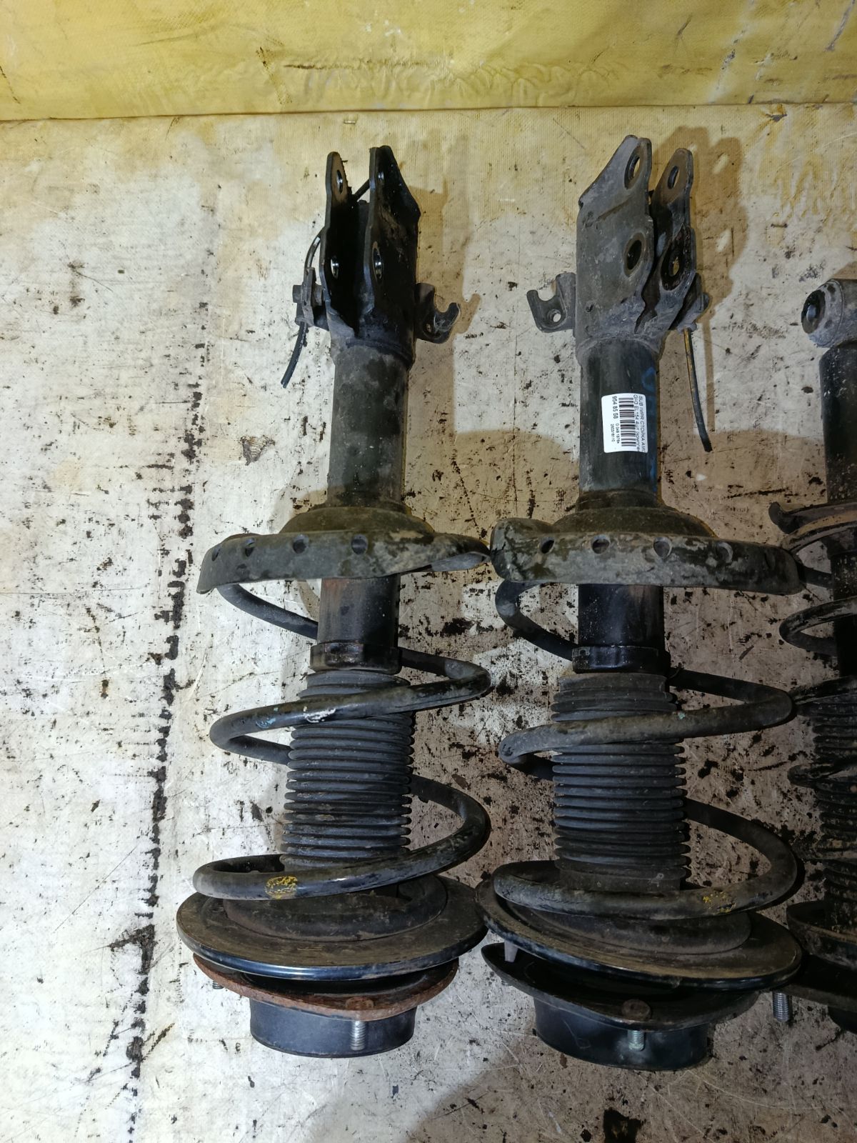 Стойка амортизатора на Subaru Impreza Wagon GH3 EL154 Фото 4