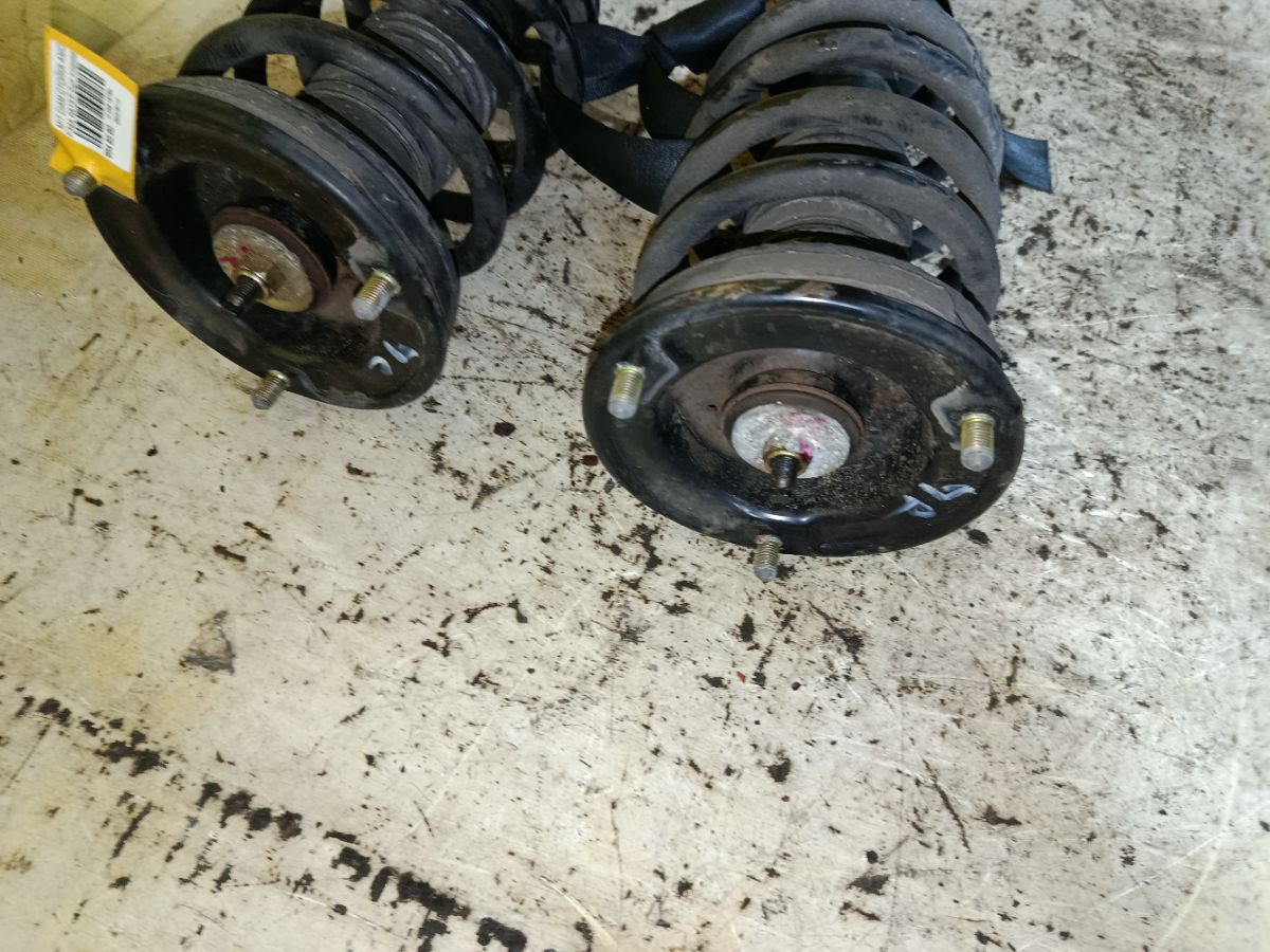 Стойка амортизатора 341335, CR-049F-F31A, CR9011, MB914692, MR197044, MR297282, MR333984, MR589623, SJ-049-6918, SJ-049F-F31A на Mitsubishi Diamante F34A 6A13 Фото 3