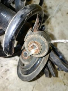 Амортизатор 48531-13250 на Toyota Corolla Fielder NZE164G Фото 6