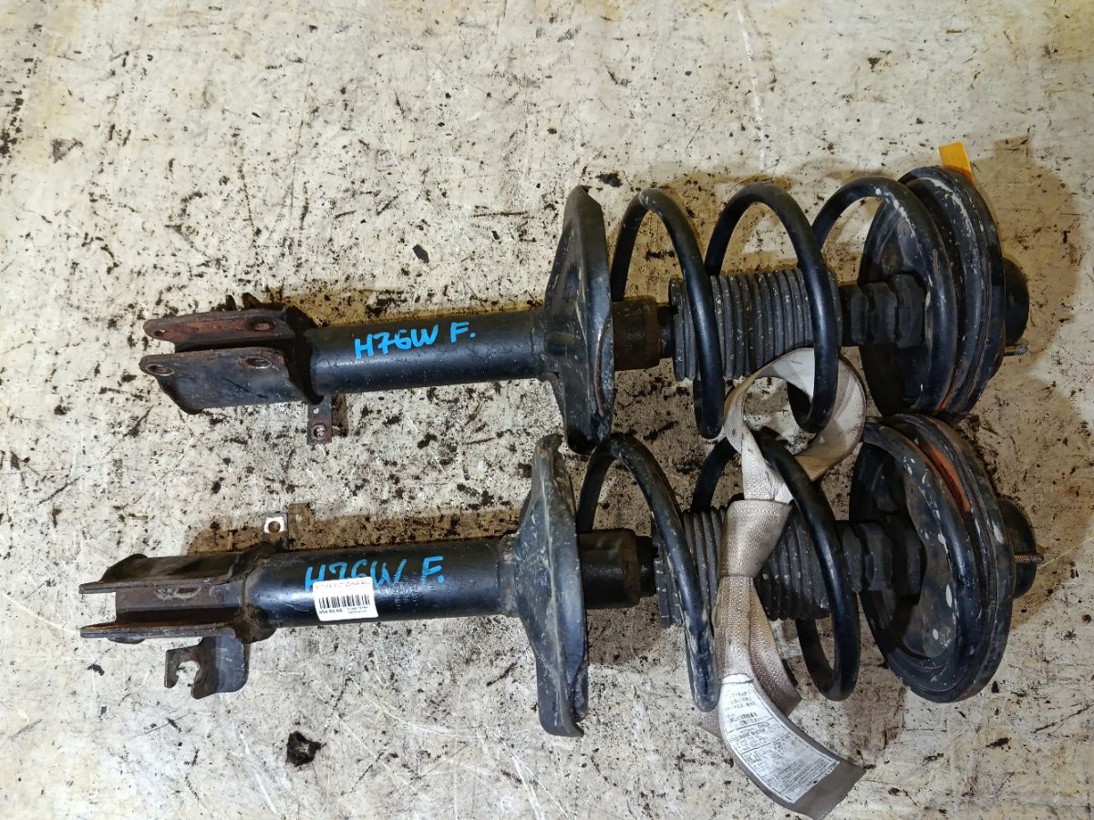 Стойка амортизатора 334405, B3312, CR-049-6473, CR-049F-H61W, CR8964, MR455696, MR519092, MR519093, MR554613, MR554614, MR992092, SJ-049-6473, ST-049-6473 на Mitsubishi Pajero Io H76W 4G93 Фото 1