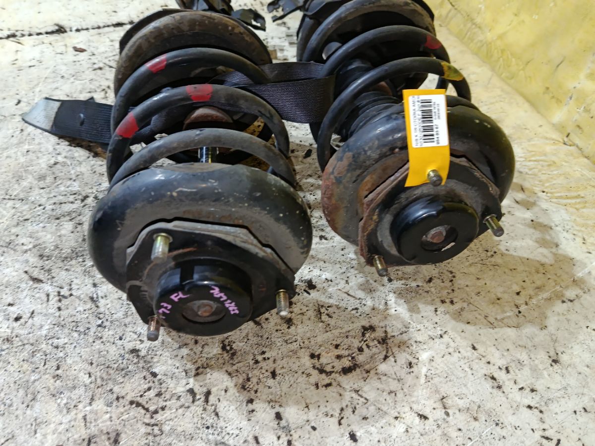 Стойка амортизатора на Nissan X-Trail NT30 QR20DE Фото 5