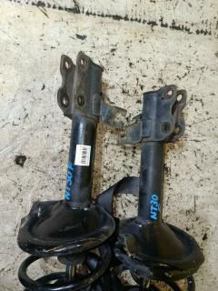 Стойка амортизатора на Nissan X-Trail NT30 QR20DE Фото 2