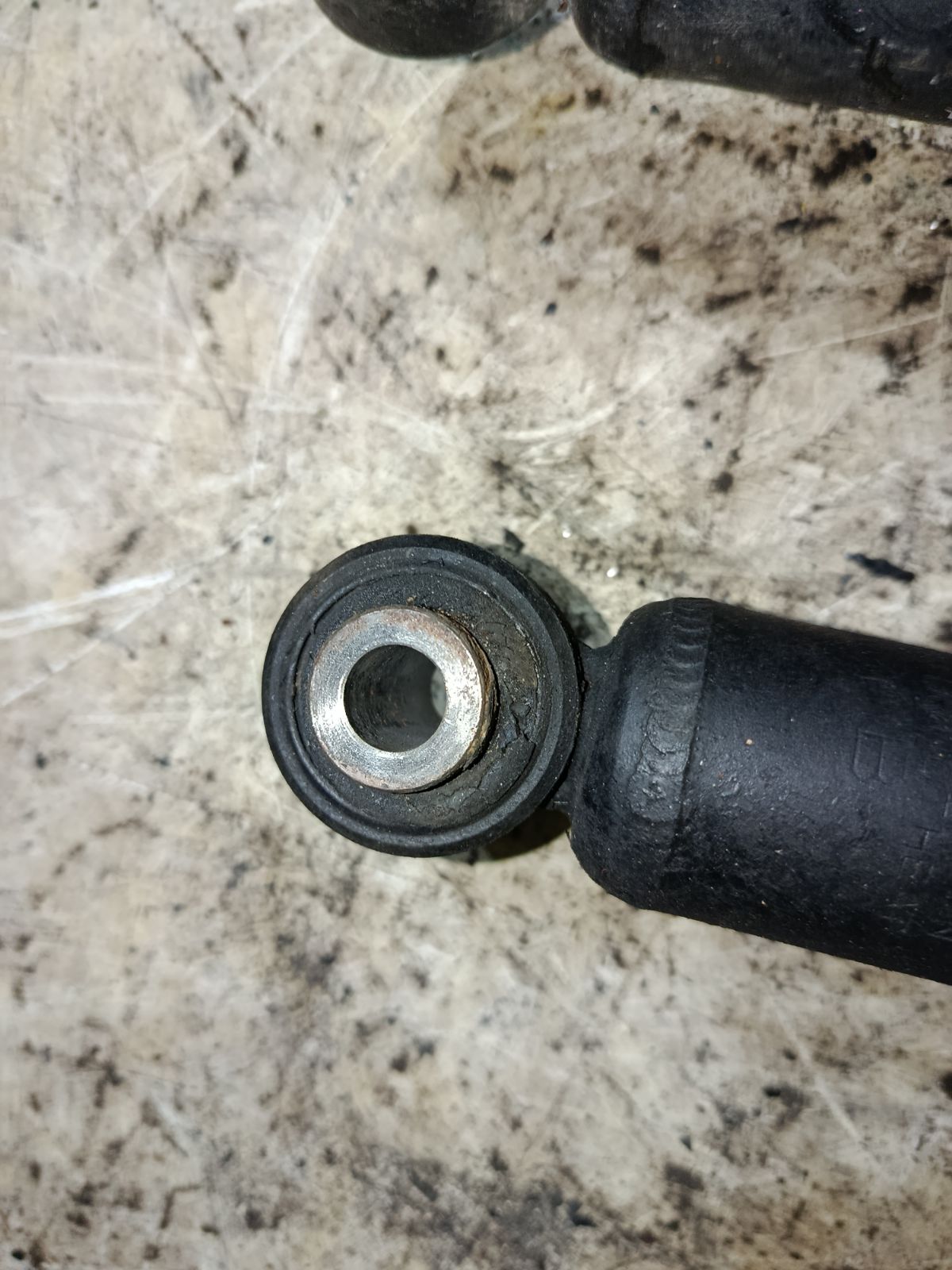 Стойка амортизатора на Subaru Legacy Wagon BH5 EJ202 Фото 10